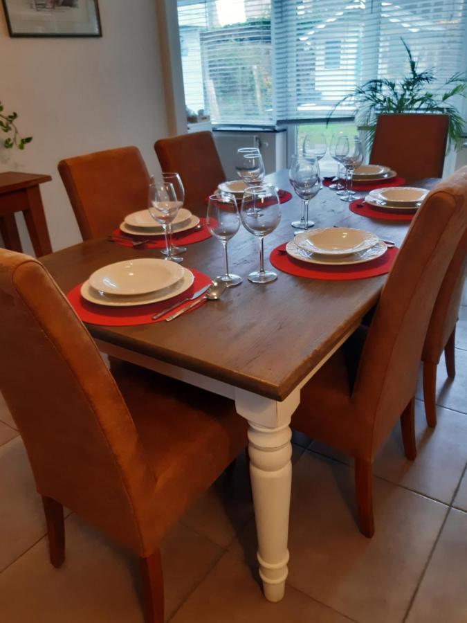 הוילה ברוז' Our Lily House, Een Gezellig Familiehuis In Rustige Omgeving מראה חיצוני תמונה