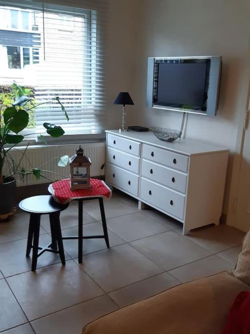 הוילה ברוז' Our Lily House, Een Gezellig Familiehuis In Rustige Omgeving מראה חיצוני תמונה